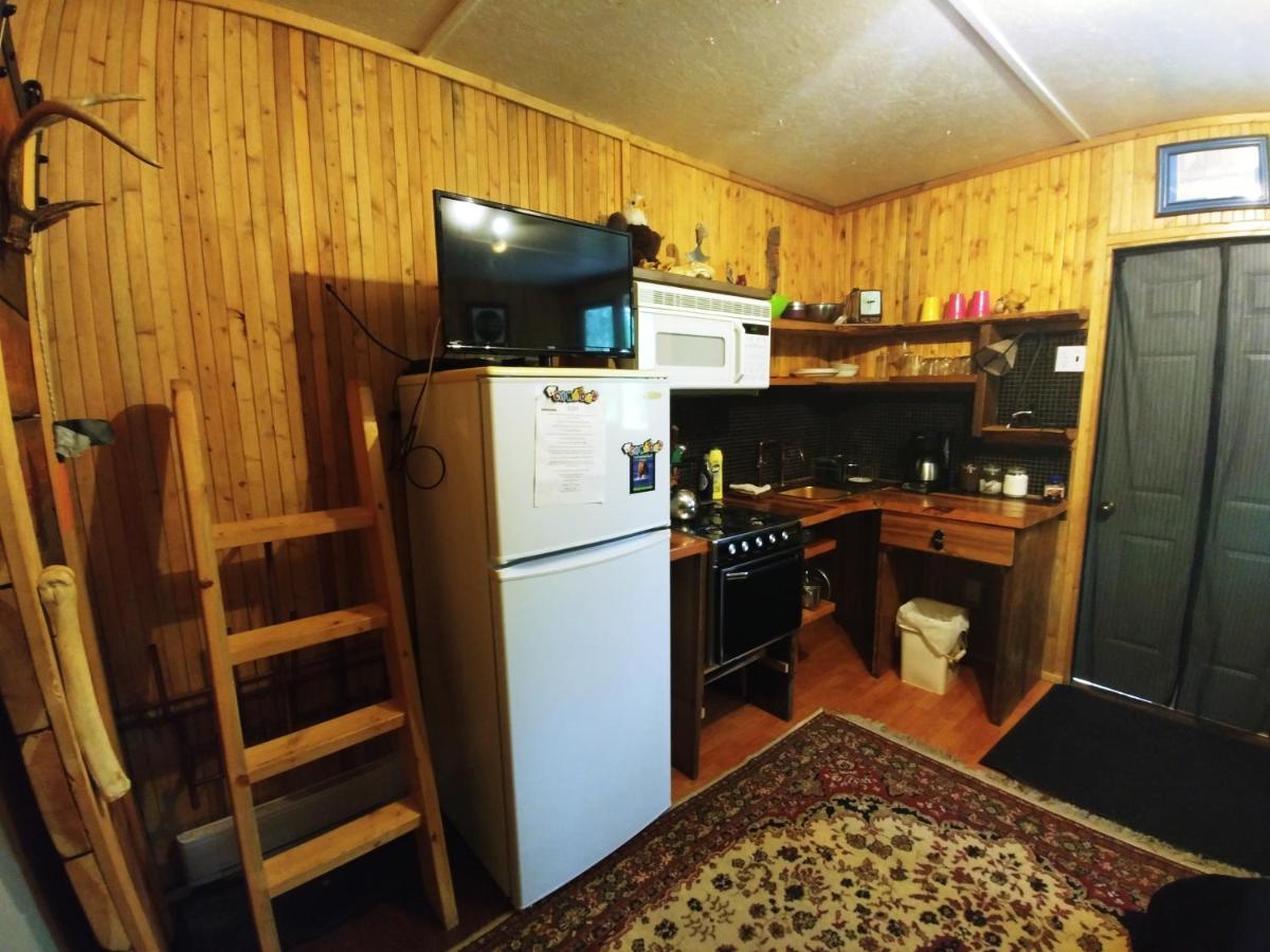 Bone Creek Wilderness Retreat Hotell Blue River Exteriör bild
